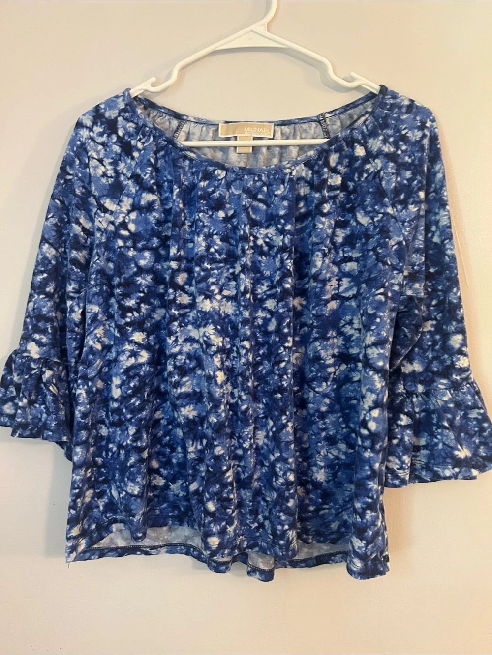 Michael Kors Blue Tie-Dye Ruffle-Sleeve Scoop Neck Blouse